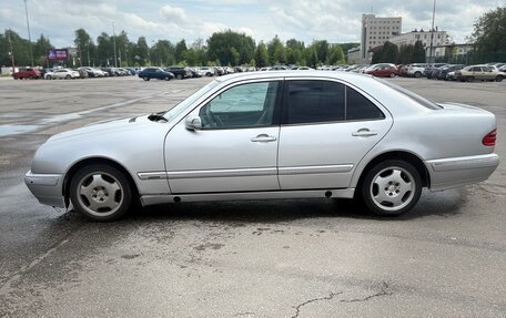 Mercedes-Benz E-Класс, 2000 год, 470 000 рублей, 4 фотография