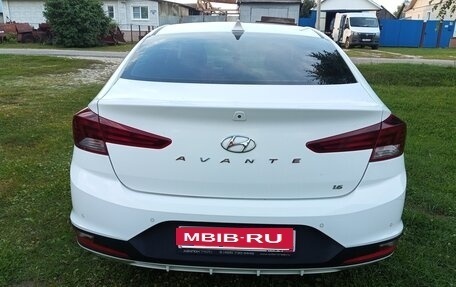 Hyundai Avante, 2019 год, 1 830 000 рублей, 3 фотография