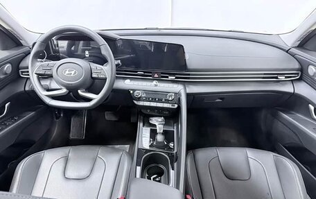 Hyundai Elantra, 2023 год, 1 600 444 рублей, 9 фотография