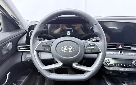 Hyundai Elantra, 2023 год, 1 600 444 рублей, 10 фотография