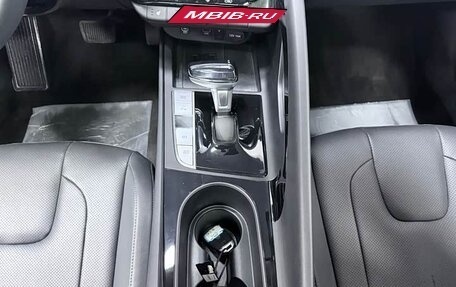 Hyundai Elantra, 2023 год, 1 600 444 рублей, 15 фотография