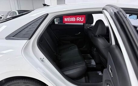 Hyundai Elantra, 2023 год, 1 600 444 рублей, 20 фотография