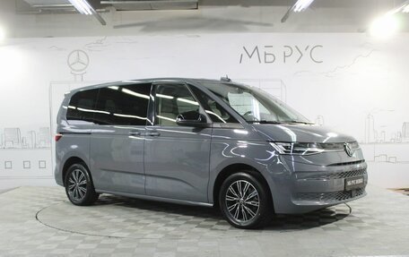 Volkswagen Multivan, 2022 год, 6 500 000 рублей, 5 фотография