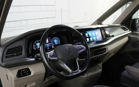 Volkswagen Multivan, 2022 год, 6 500 000 рублей, 14 фотография