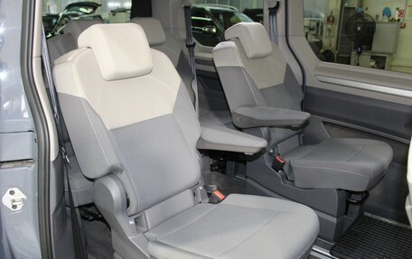 Volkswagen Multivan, 2022 год, 6 500 000 рублей, 26 фотография