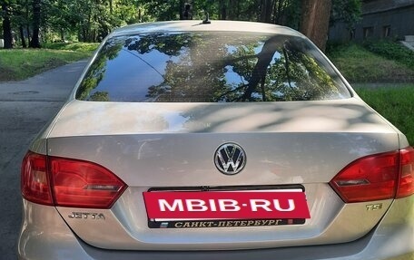 Volkswagen Jetta VI, 2012 год, 1 000 000 рублей, 14 фотография