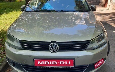 Volkswagen Jetta VI, 2012 год, 1 000 000 рублей, 10 фотография
