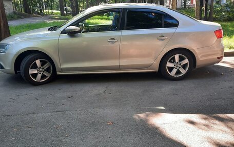 Volkswagen Jetta VI, 2012 год, 1 000 000 рублей, 18 фотография