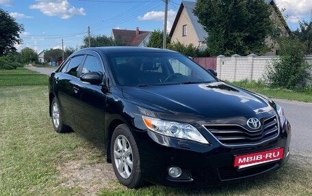 Toyota Camry, 2011 год, 1 100 000 рублей, 2 фотография