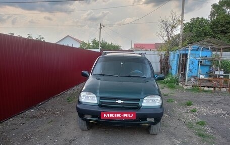 Chevrolet Niva I рестайлинг, 2003 год, 400 000 рублей, 3 фотография