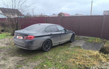 BMW 5 серия, 2010 год, 1 900 000 рублей, 16 фотография