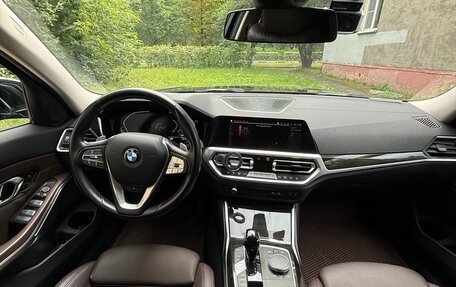 BMW 3 серия, 2022 год, 3 300 000 рублей, 9 фотография
