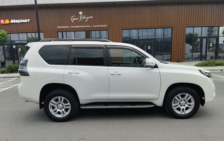 Toyota Land Cruiser Prado 150 рестайлинг 2, 2010 год, 2 650 000 рублей, 7 фотография