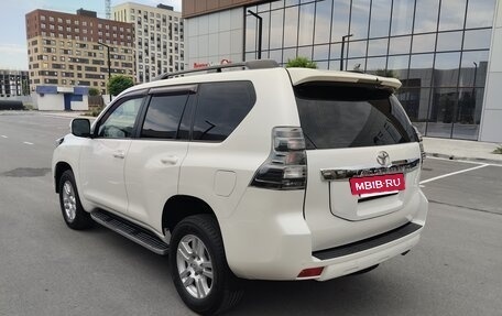 Toyota Land Cruiser Prado 150 рестайлинг 2, 2010 год, 2 650 000 рублей, 4 фотография