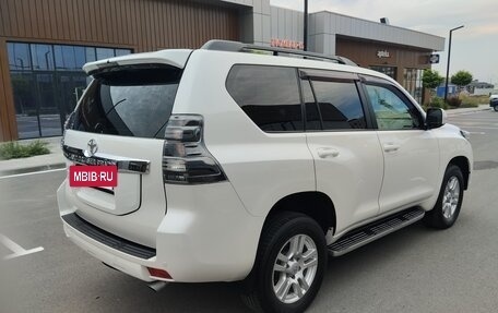 Toyota Land Cruiser Prado 150 рестайлинг 2, 2010 год, 2 650 000 рублей, 6 фотография