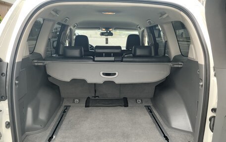 Toyota Land Cruiser Prado 150 рестайлинг 2, 2010 год, 2 650 000 рублей, 18 фотография