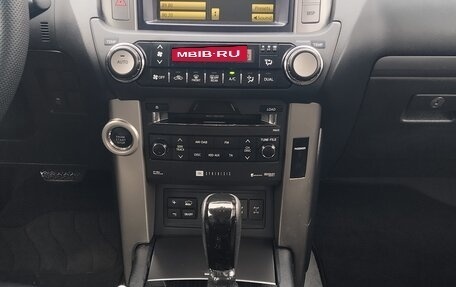 Toyota Land Cruiser Prado 150 рестайлинг 2, 2010 год, 2 650 000 рублей, 22 фотография