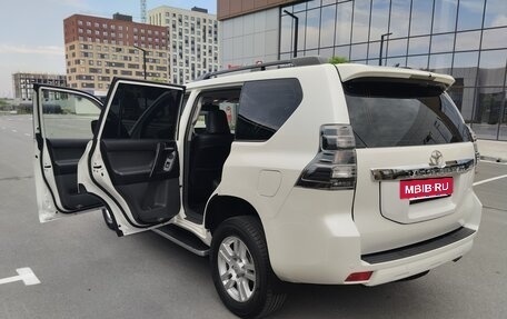 Toyota Land Cruiser Prado 150 рестайлинг 2, 2010 год, 2 650 000 рублей, 28 фотография