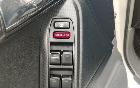 Toyota Land Cruiser Prado 150 рестайлинг 2, 2010 год, 2 650 000 рублей, 38 фотография