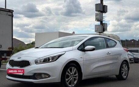 KIA cee'd III, 2013 год, 1 075 000 рублей, 2 фотография