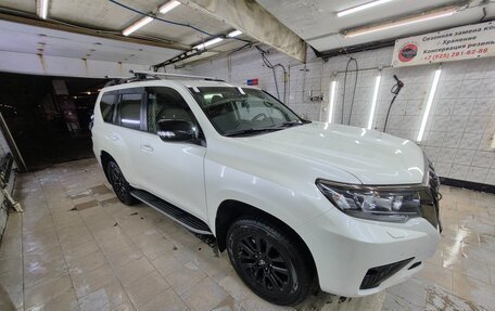 Toyota Land Cruiser Prado 150 рестайлинг 2, 2021 год, 6 500 000 рублей, 7 фотография