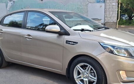 KIA Rio III рестайлинг, 2012 год, 850 000 рублей, 2 фотография