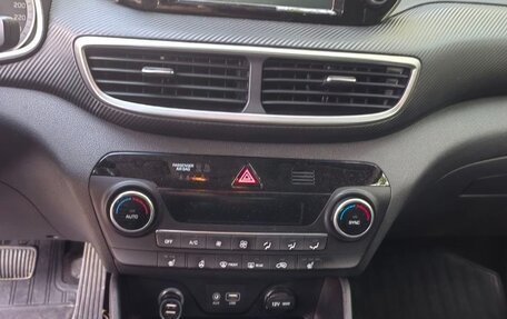 Hyundai Tucson III, 2018 год, 2 038 000 рублей, 7 фотография