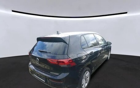 Volkswagen Golf VIII, 2023 год, 1 992 000 рублей, 2 фотография