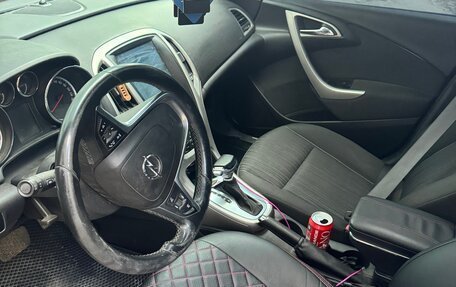 Opel Astra J, 2011 год, 700 000 рублей, 11 фотография