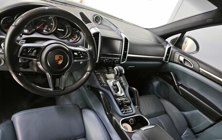 Porsche Cayenne III, 2011 год, 2 650 000 рублей, 2 фотография