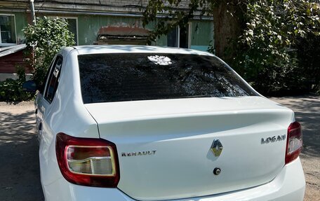 Renault Logan II, 2018 год, 800 000 рублей, 4 фотография