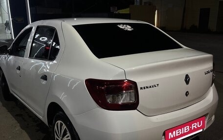 Renault Logan II, 2018 год, 800 000 рублей, 11 фотография