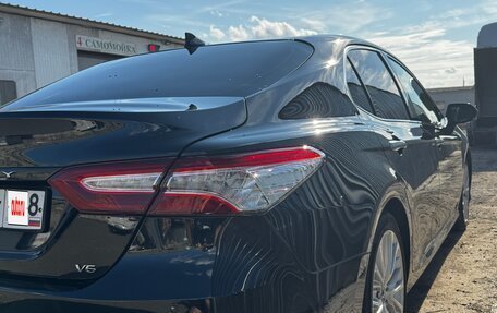 Toyota Camry, 2018 год, 2 800 000 рублей, 7 фотография