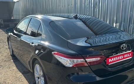 Toyota Camry, 2018 год, 2 800 000 рублей, 5 фотография