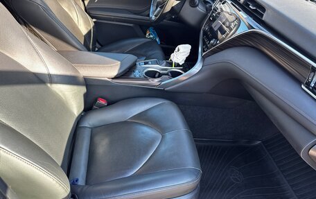 Toyota Camry, 2018 год, 2 800 000 рублей, 17 фотография
