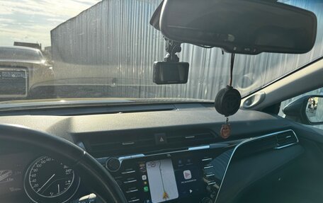 Toyota Camry, 2018 год, 2 800 000 рублей, 26 фотография