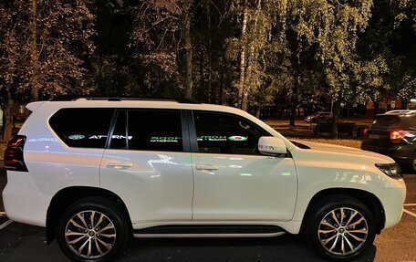 Toyota Land Cruiser Prado 150 рестайлинг 2, 2018 год, 4 300 000 рублей, 5 фотография