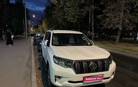 Toyota Land Cruiser Prado 150 рестайлинг 2, 2018 год, 4 300 000 рублей, 1 фотография