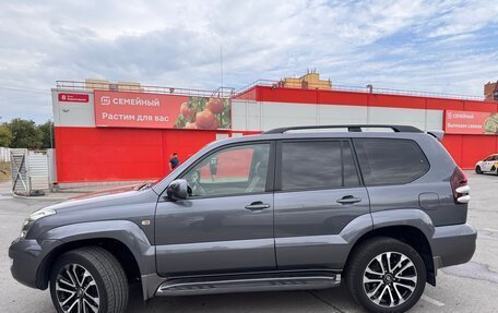 Toyota Land Cruiser Prado 120 рестайлинг, 2008 год, 3 000 000 рублей, 3 фотография