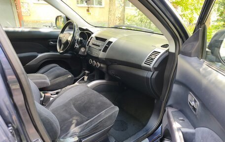 Mitsubishi Outlander III рестайлинг 3, 2008 год, 850 000 рублей, 16 фотография