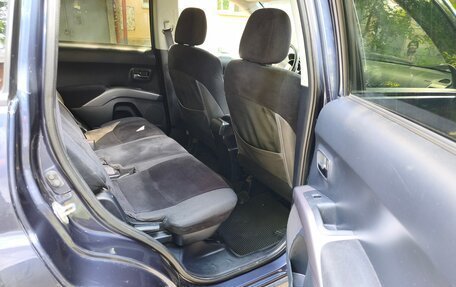 Mitsubishi Outlander III рестайлинг 3, 2008 год, 850 000 рублей, 15 фотография