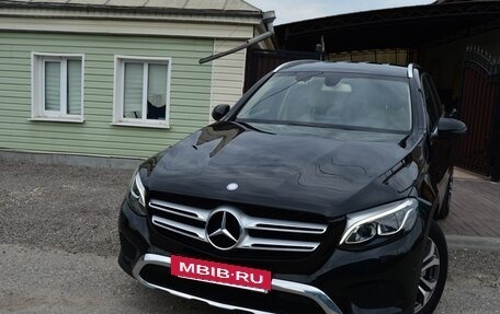 Mercedes-Benz GLC, 2017 год, 3 250 000 рублей, 27 фотография