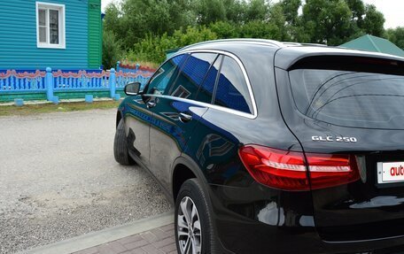 Mercedes-Benz GLC, 2017 год, 3 250 000 рублей, 33 фотография