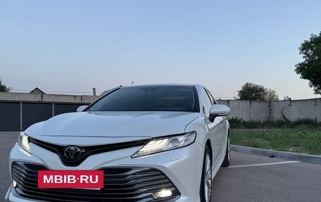 Toyota Camry, 2020 год, 3 080 000 рублей, 3 фотография