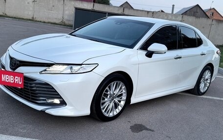Toyota Camry, 2020 год, 3 080 000 рублей, 6 фотография