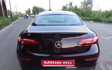 Mercedes-Benz E-Класс, 2018 год, 4 200 000 рублей, 5 фотография