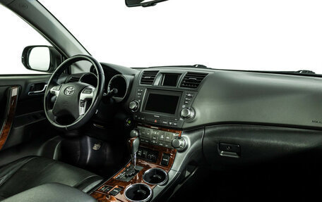 Toyota Highlander III, 2012 год, 2 199 700 рублей, 10 фотография