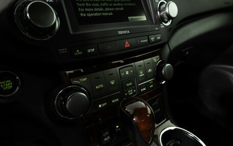 Toyota Highlander III, 2012 год, 2 199 700 рублей, 20 фотография