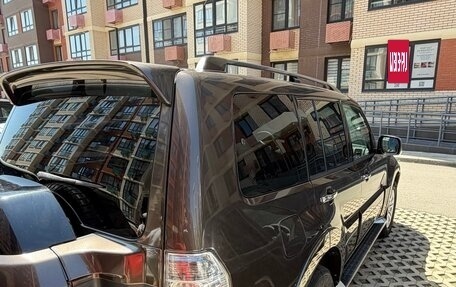 Mitsubishi Pajero IV, 2017 год, 3 300 000 рублей, 2 фотография
