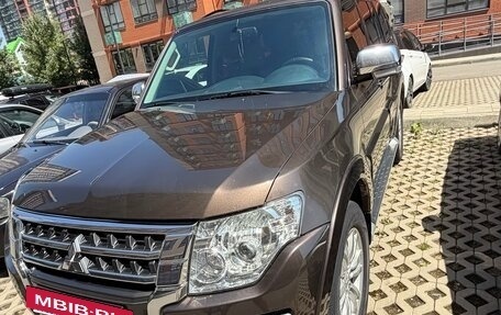 Mitsubishi Pajero IV, 2017 год, 3 300 000 рублей, 3 фотография